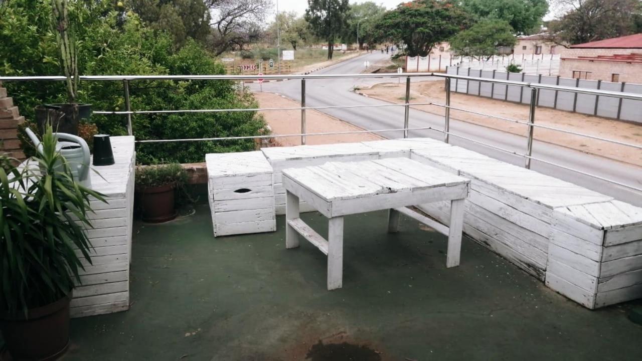 Auberge de jeunesse Tsumeb Backpackers & Safari Extérieur photo