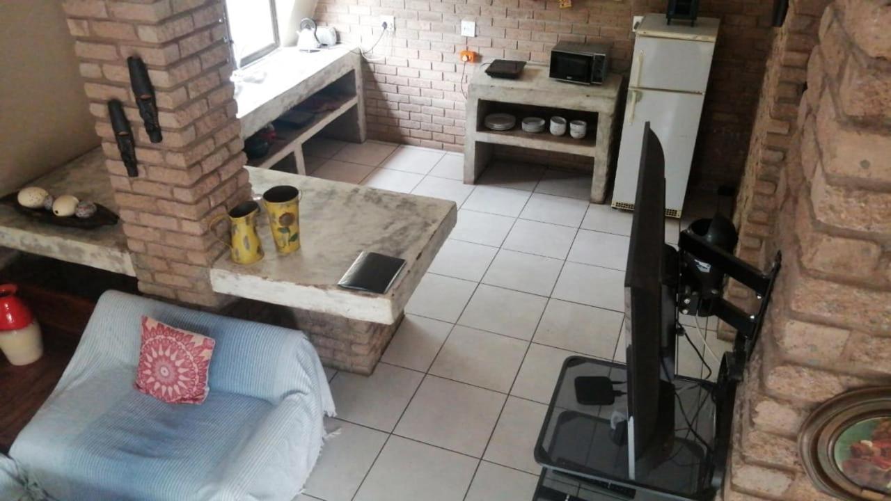 Auberge de jeunesse Tsumeb Backpackers & Safari Extérieur photo