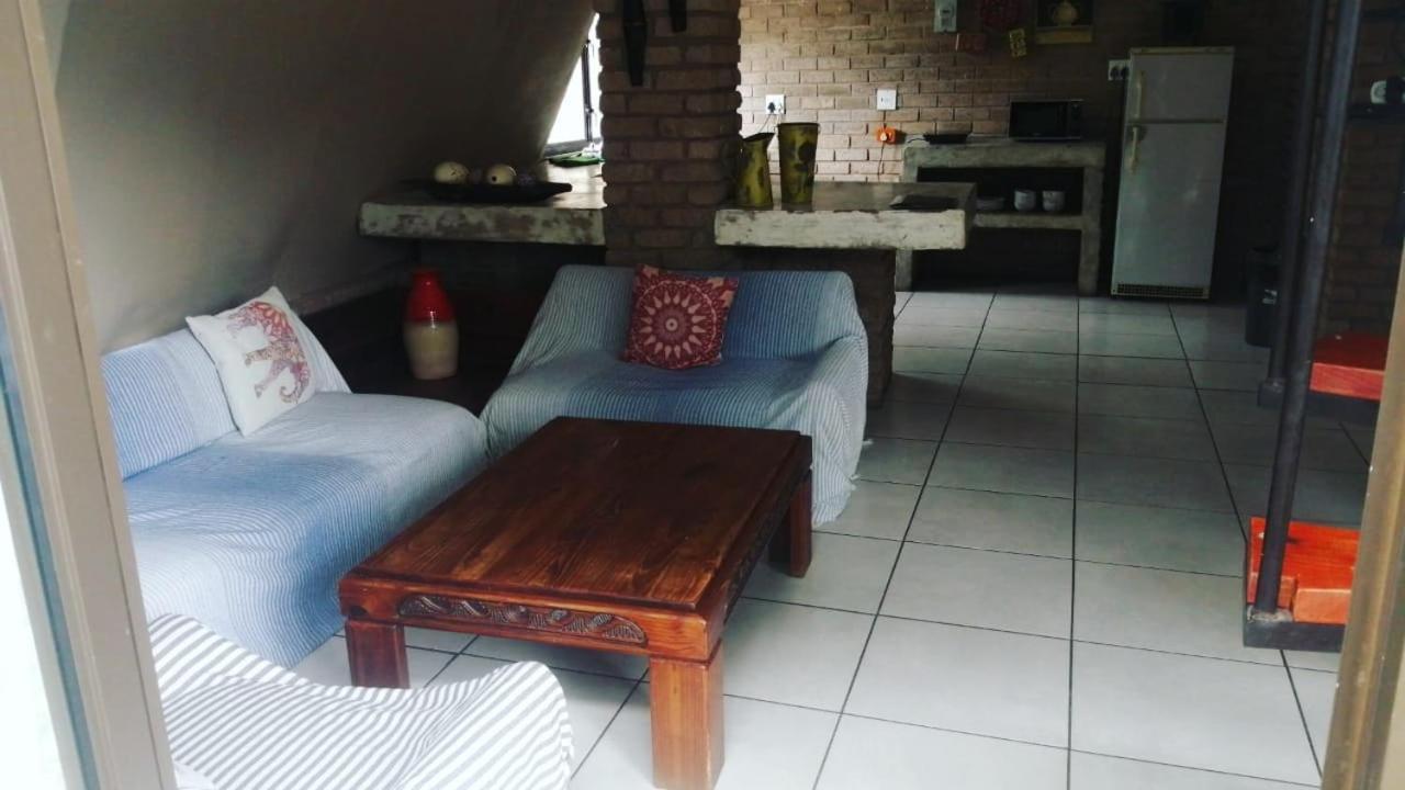 Auberge de jeunesse Tsumeb Backpackers & Safari Extérieur photo